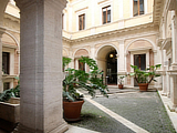 Palazzo Baldassini cortile