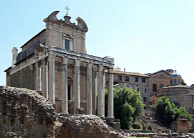 ChiesaSanLorenzoInMiranda facciata